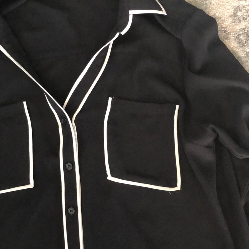 Tops - Picture 3 of 4
